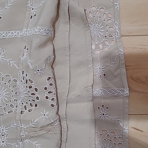 Free the Roses women's medium top - Picture 3 of 5